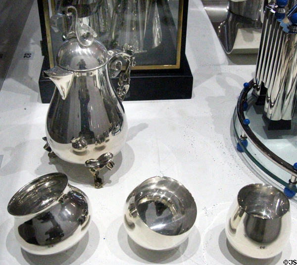 Silver coffee pot (1999) by Jean Boggio & goblets (2001) by Kristina Niedderer at Musées des Arts Décoratifs. Lyon, France.
