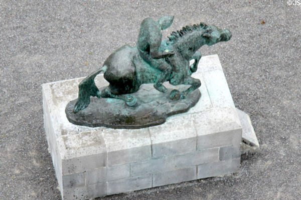 Bronze statue of Earl Gerald FitzMaurice FitzGerald (13371398) (aka Gearóid Iarla) on horseback at Desmond Castle. Newcastle West, Ireland.