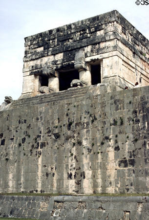 Stone building at edge of Great Ball Court at Chichén Itzá. Mexico.