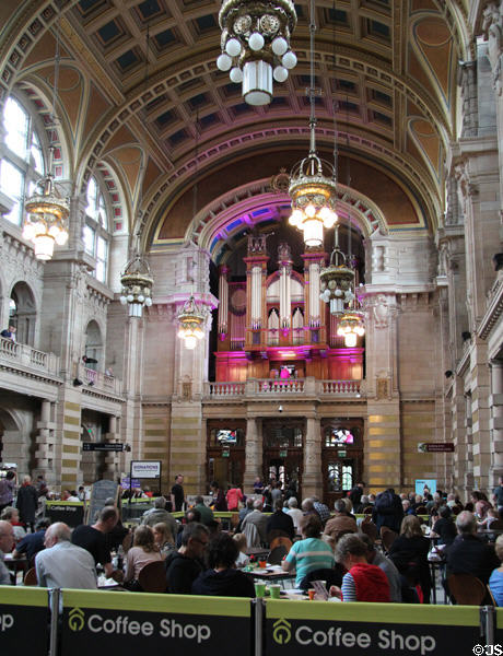 Organ concert crowds during lunchtime at Kelvingrove Art Gallery. Glasgow, Scotland.