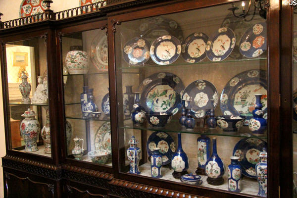 Cabinet with Chinese porcelain collection at Hill of Tarvit Mansion. Cupar, Scotland.