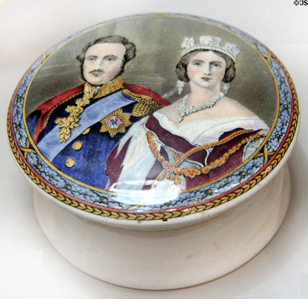 Souvenir Great Exhibition ironstone paste pot color printed with Victoria & Albert image (1851) by F&R Pratt of Fenton, Staffordshire at Potteries Museum & Art Gallery. Hanley, Stoke-on-Trent, England.