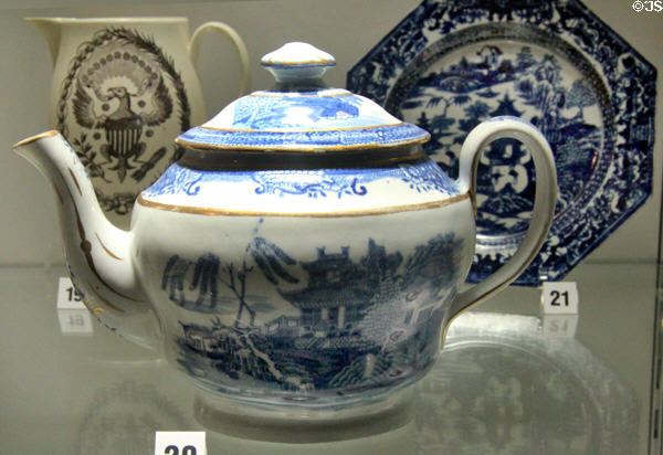 Example of under-glaze printing on porcelain teapot (c1800-10) by Miles Mason of Fenton, Staffordshire at Potteries Museum & Art Gallery. Hanley, Stoke-on-Trent, England.