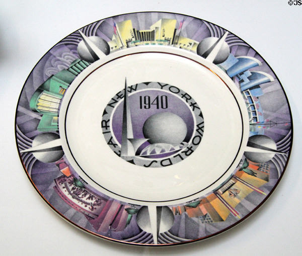 New York World's Fair souvenir plate (1939) by Charles Murphy & made by Homer Laughlin China of Newell, WV at British Museum. London, United Kingdom.