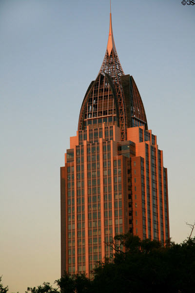 RSA Battle House Tower (2007) (35 floors) (11 North Water St.). Mobile, AL. Architect: Thompson, Ventulett, Stainback & Assoc. + Smith Dalia Architects.