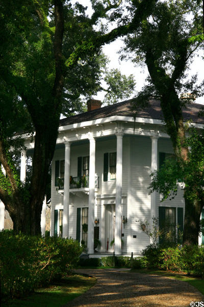 Bragg-Mitchell Mansion (1855) (1906 Springhill Ave.). Mobile, AL. Style: Greek revival + Italianate.