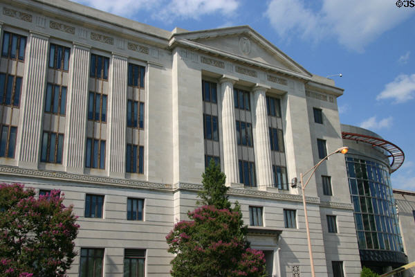 U.S. Post Office & Court House with round glass addition. Little Rock, AR.