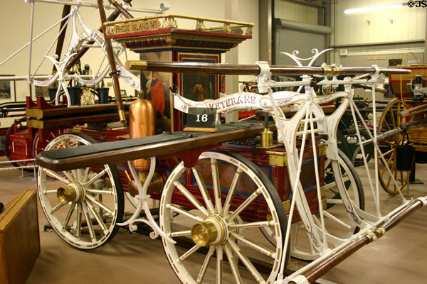 Jeffers Philadelphia-style pumper (1844) made in Pawtucket, RI, in Hall of Flame. Phoenix, AZ.