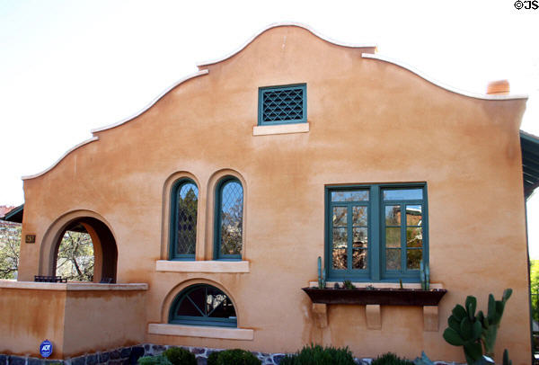 Cheyney House (1905) (252 N. Main Ave.). Tucson, AZ. Style: Mission Revival. Architect: Holmes & Holmes.