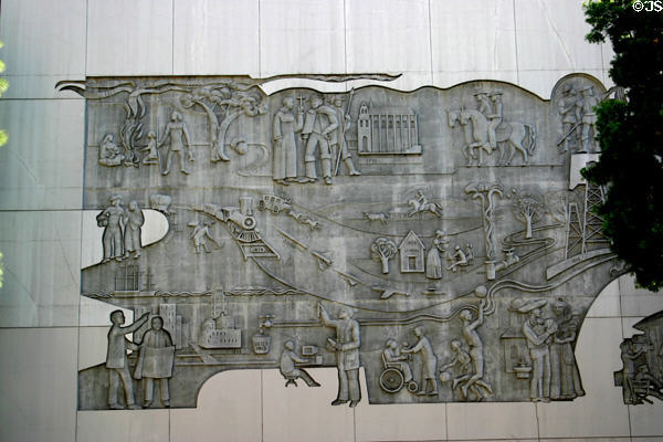 Relief mural of history of Los Angeles on LA Times building extension (2000). Los Angeles, CA.
