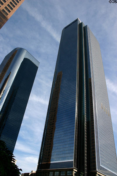 One & Two California Plaza (1985) (42 & 52 floors) (300 South Grand Ave.). Los Angeles, CA. Architect: Arthur Erickson.