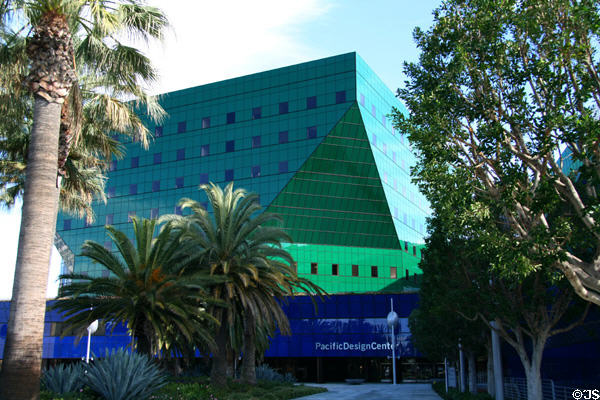 Pacific Design Center Green building (1988). Hollywood, CA. Architect: Cesar Pelli.
