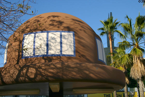 Replica of Brown Derby opposite Pantages Theatre as reminder of former LA restaurant landmark. Hollywood, CA.