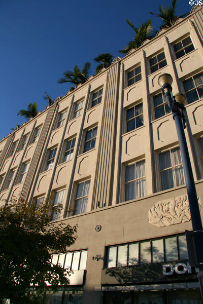 Walker Building (1929) (4 floors) (101 W 4th St.) (originally Hugh A. Marti Department Store). Long Beach, CA. Architect: Meyer & Holler.