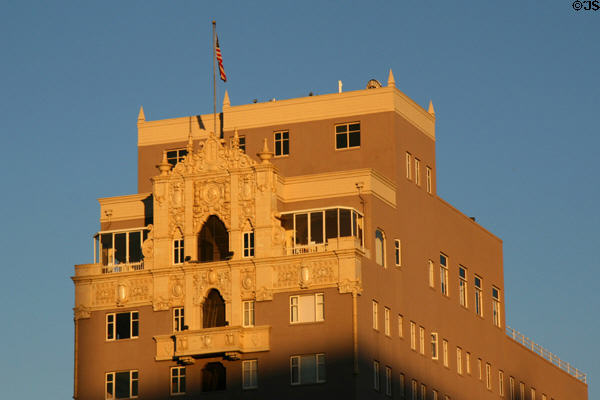 Campbell Apartments (1928) (12 floors) (130 Linden Ave.). Long Beach, CA. Architect: Francis H. Gentry + Parker O. Wright.