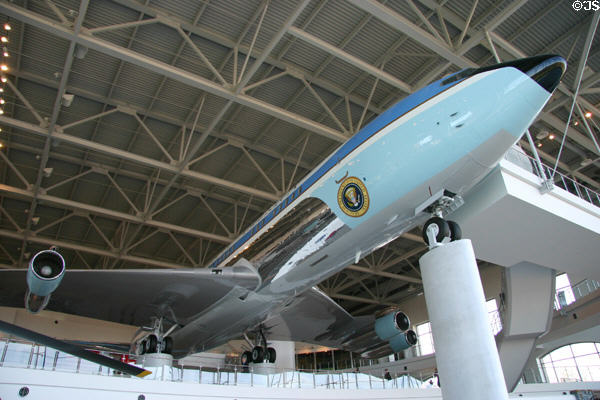Air Force One 27000 Boeing 707 at Reagan Museum. Simi Valley, CA.