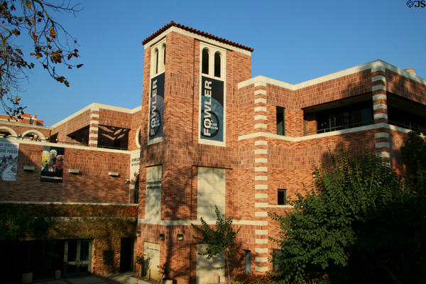 UCLA Fowler Museum of Cultural History (1990) (308 Charles E. Young Dr.). Los Angeles, CA. Architect: John Carl Warnecke.