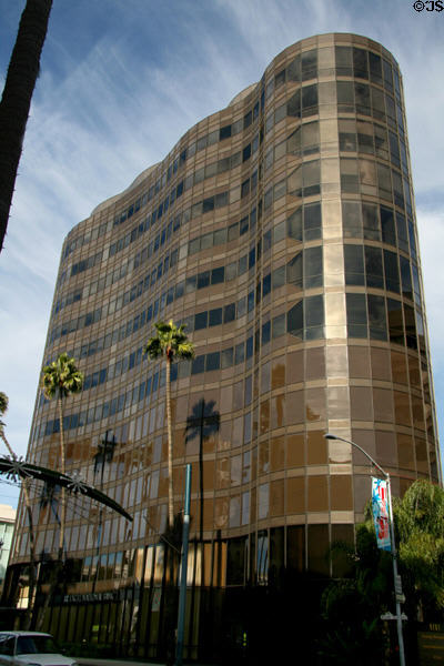 Pacific Wilshire Plaza (1973) (13 floors) (9701 Wilshire Blvd.) (former Manufacturers Bank). Beverly Hills, CA. Architect: DMJM.