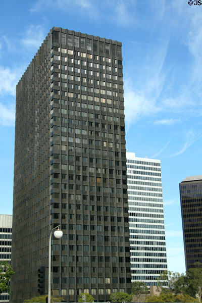 1900 Avenue of the Stars (1969) (27 floors). Century City, CA. Architect: AC Martin Partners.