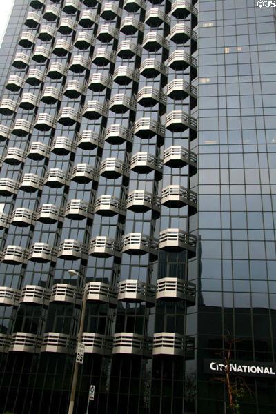 6100 Wilshire Blvd. (1986) (16 floors). Los Angeles, CA.