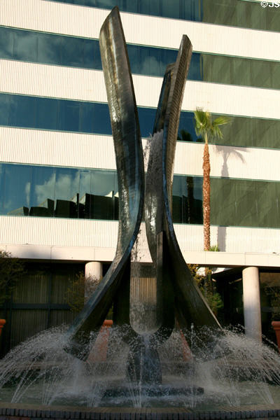 Sculpture as base of Museum Square Building. Los Angeles, CA.