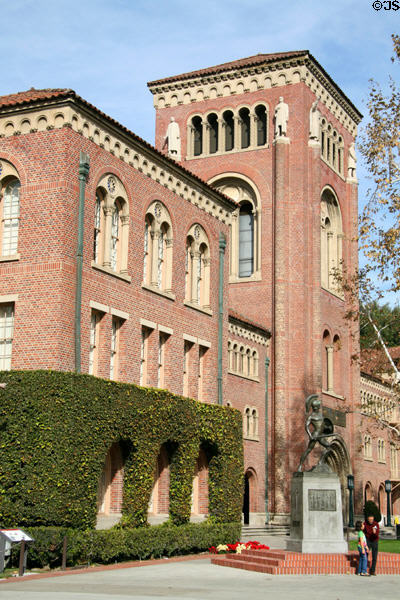 Bovard Administration Building & Auditorium (1921) (3551 Trousdale Pkwy.) at USC. Los Angeles, CA. Style: Italian Renaissance. Architect: John Parkinson & Donald B. Parkinson.