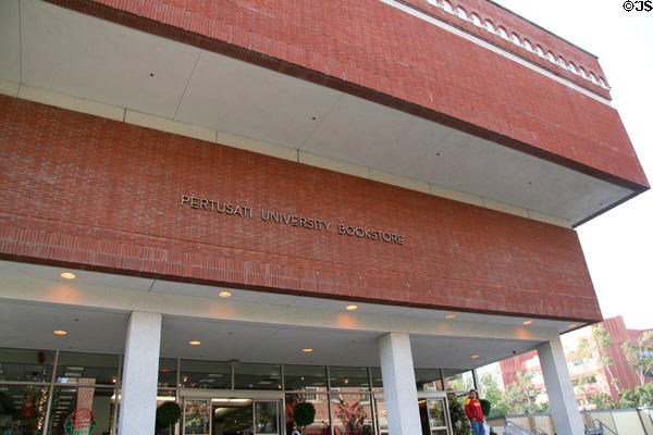 Petrusati USC Bookstore (1987) (Childs Way). Los Angeles, CA. Architect: Grillias, Pirc, Rosier, Alves.