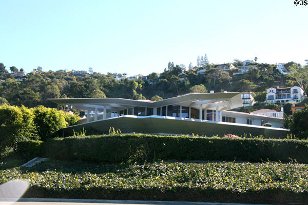 Moore House (1965) (504 Paseo Del Mar). Rancho Palos Verdes, CA. Architect: Lloyd Wright.