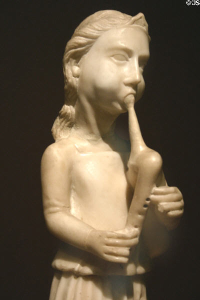 Angel Musician (1350-1400) by Pisan School of of marble in Norton Simon Museum. Pasadena, CA.