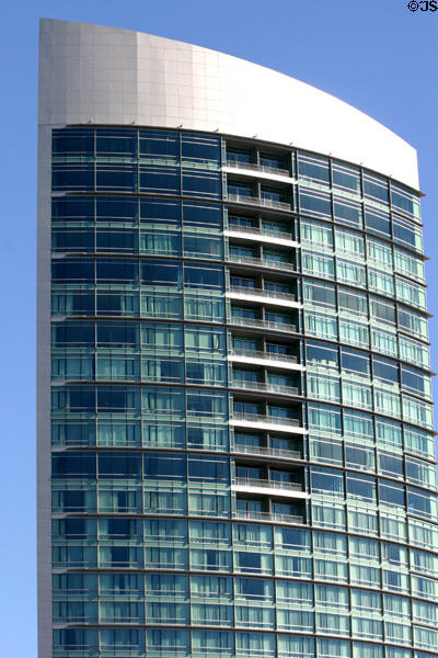 The Metropolitan or Omni Hotel building (2004) (33 floors) (675 L St.). San Diego, CA. Architect: Hornberger + Worstell.