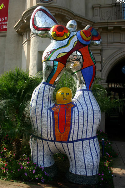 Poet & Muse sculpture by Niki de Saint Phalle outside Mingei Museum. San Diego, CA.