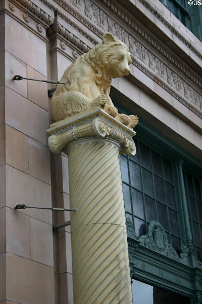 Golden bear statue on Cadillac Building. San Francisco, CA.