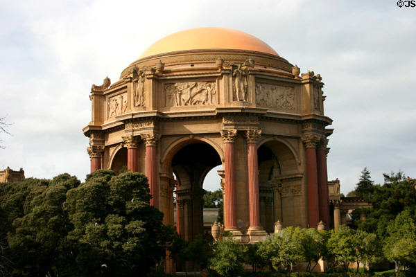 Palace of Fine Arts domed structure. San Francisco, CA.