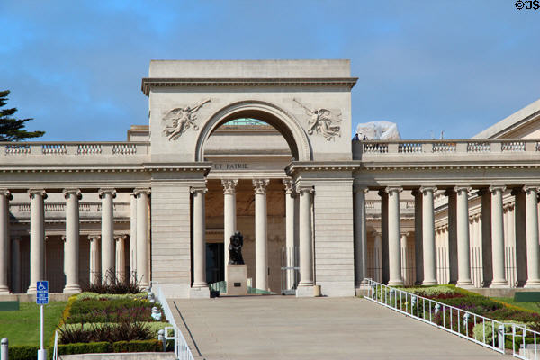 Entry arch of Legion of Honor Museum. San Francisco, CA.