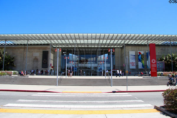 California Academy of Science entrance facade by architect Renzo Piano. San Francisco, CA.