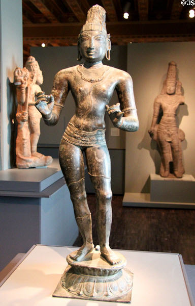 Hindu deity Shiva sculpture (1300-1500) from Tamil Nadu, India at Asian Art Museum. San Francisco, CA.