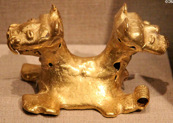 Gold double-headed jaguar (1000-1500) from Panama or Colombia at de Young Museum. San Francisco, CA.