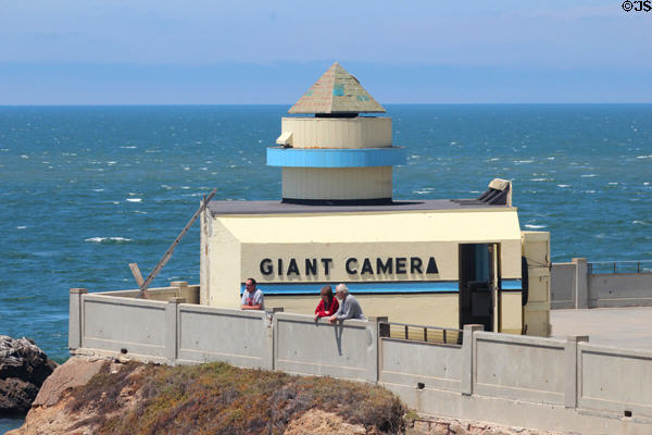 Giant Camera over Pacific Ocean at Cliff House. San Francisco, CA.
