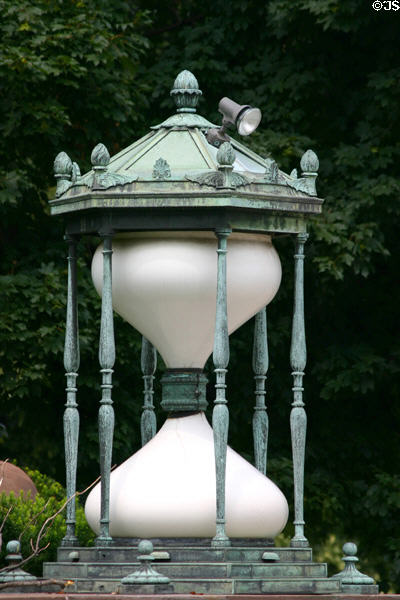 Hour-glass shaped lamp outside insurance building. Hartford, CT.