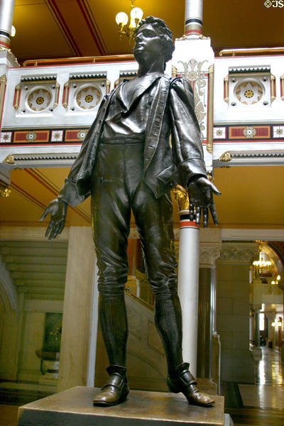 Statue of Nathan Hale, Revolutionary patriot remembered for quote "I only regret that I have but one life to lose for my country," when hanged by British in Connecticut State Capitol. Hartford, CT.