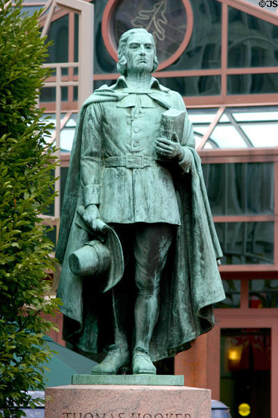 Statue of Thomas Hooker (1586-1647), founder of Hartford, outside Old State House. Hartford, CT.