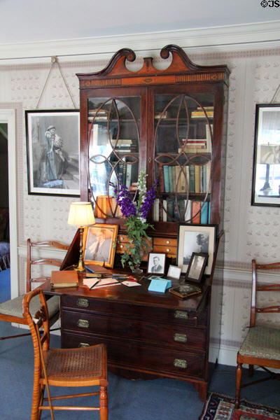 Secretary with looping window pattern on library portion (late 18th-early 19thC) from England at Hill-Stead Museum. Farmington, CT.