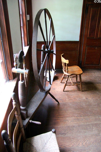 Spinning wheel at Nathan Hale Homestead Museum. Coventry, CT.