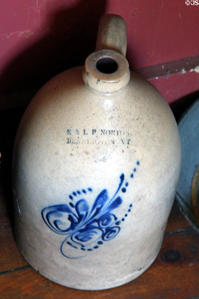 Stoneware jug with flower marked E&LP Norton, Bennington, VT at Strong House. Windsor, CT.