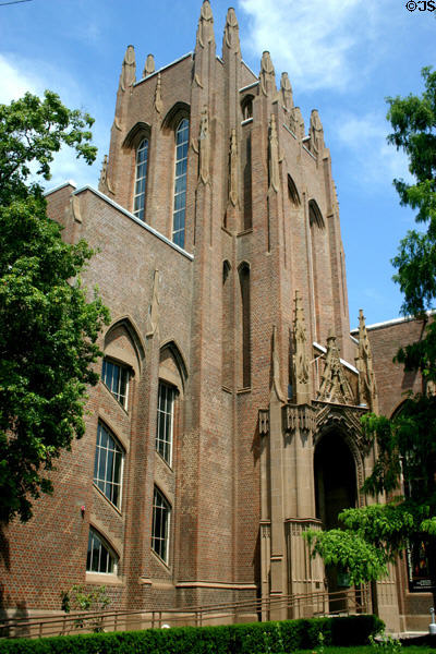 George Peabody Museum of Natural History Building (1923-4) (170 Whitney Ave.). New Haven, CT. Style: Gothic. Architect: Charles Z. Klauder.