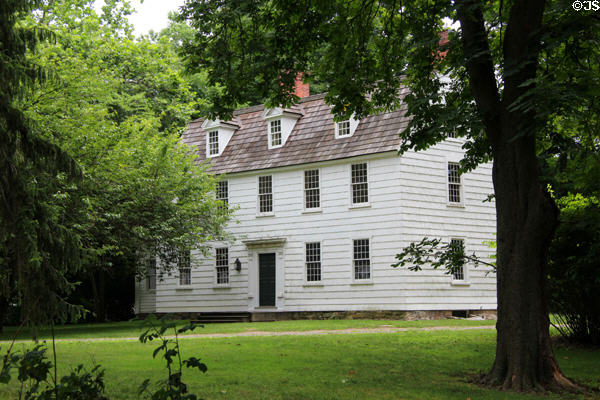 Sun Tavern (1780) (Town Green) where George Washington spent night of Oct. 16, 1789. Fairfield, CT.