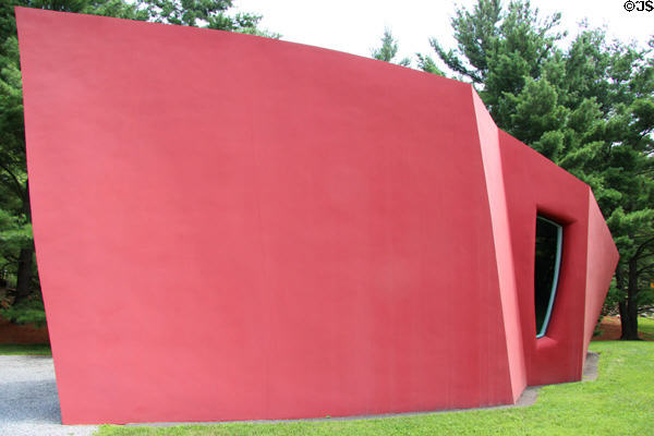 Detail of Da Monsta reception center (1995) at Philip Johnson Glass House. New Canaan, CT.