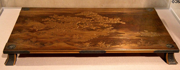 Japanese lacquer tray table (18thC) at Yale University Art Gallery. New Haven, CT.