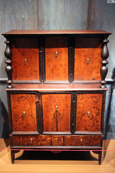 Painted cupboard (1700-40) prob. from Hampton, NH at Yale University Art Gallery. New Haven, CT.