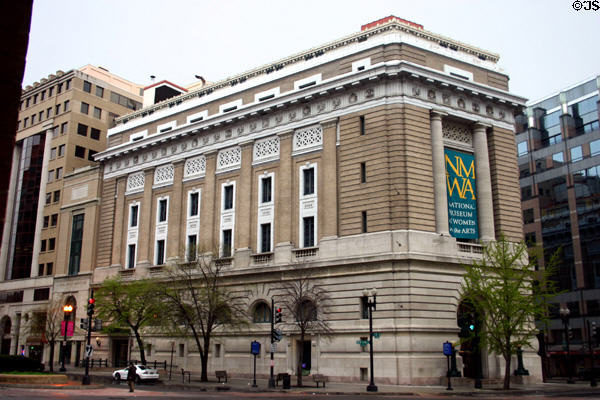 National Museum of Women in the Arts / former Masonic Temple (1908) (801 Thirteenth St. NW). Washington, DC. Style: Classical revival. Architect: Wood, Donn & Deming. On National Register.
